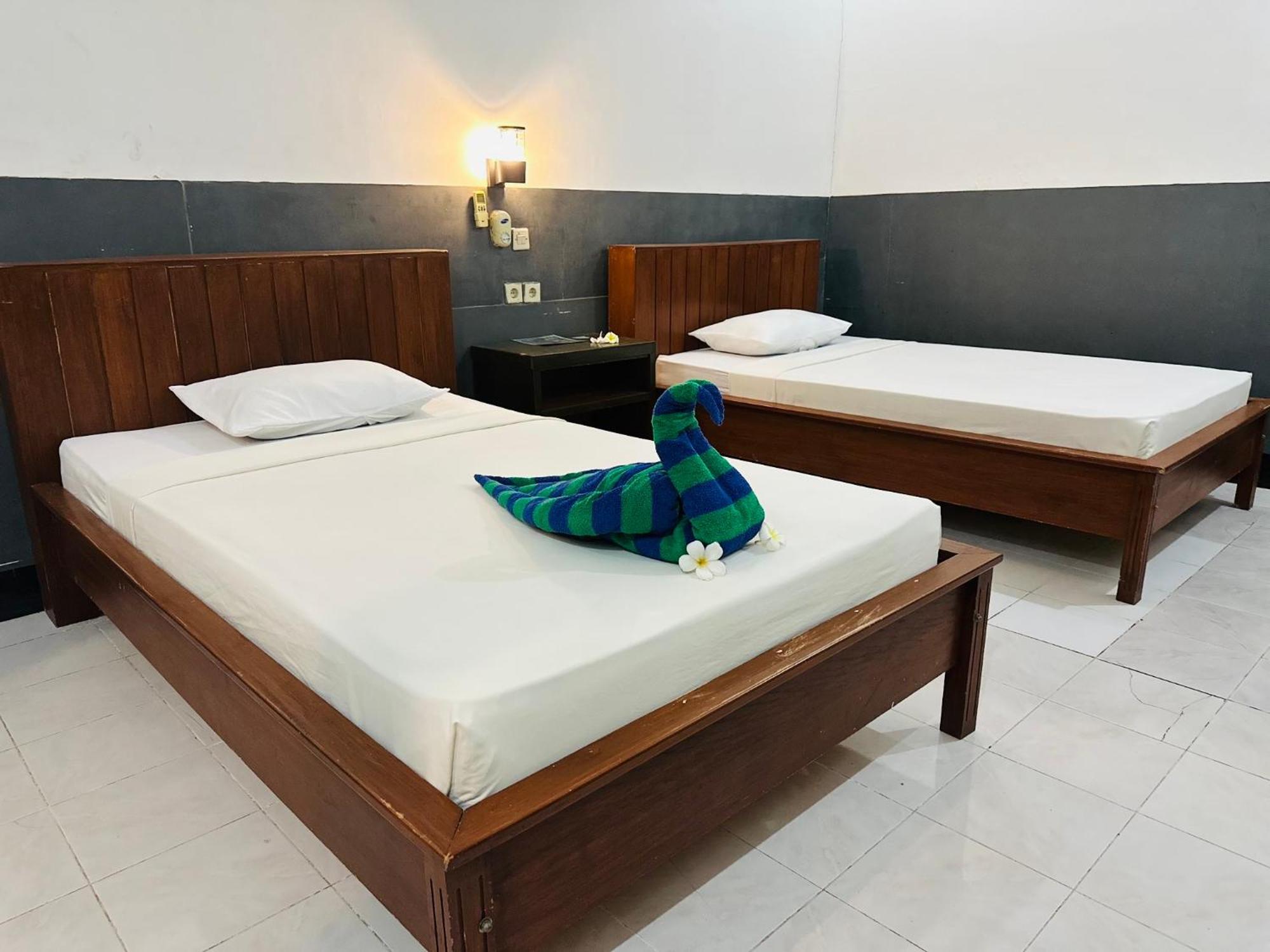 Creative Bungalow Beach Front Gili Trawangan Buitenkant foto